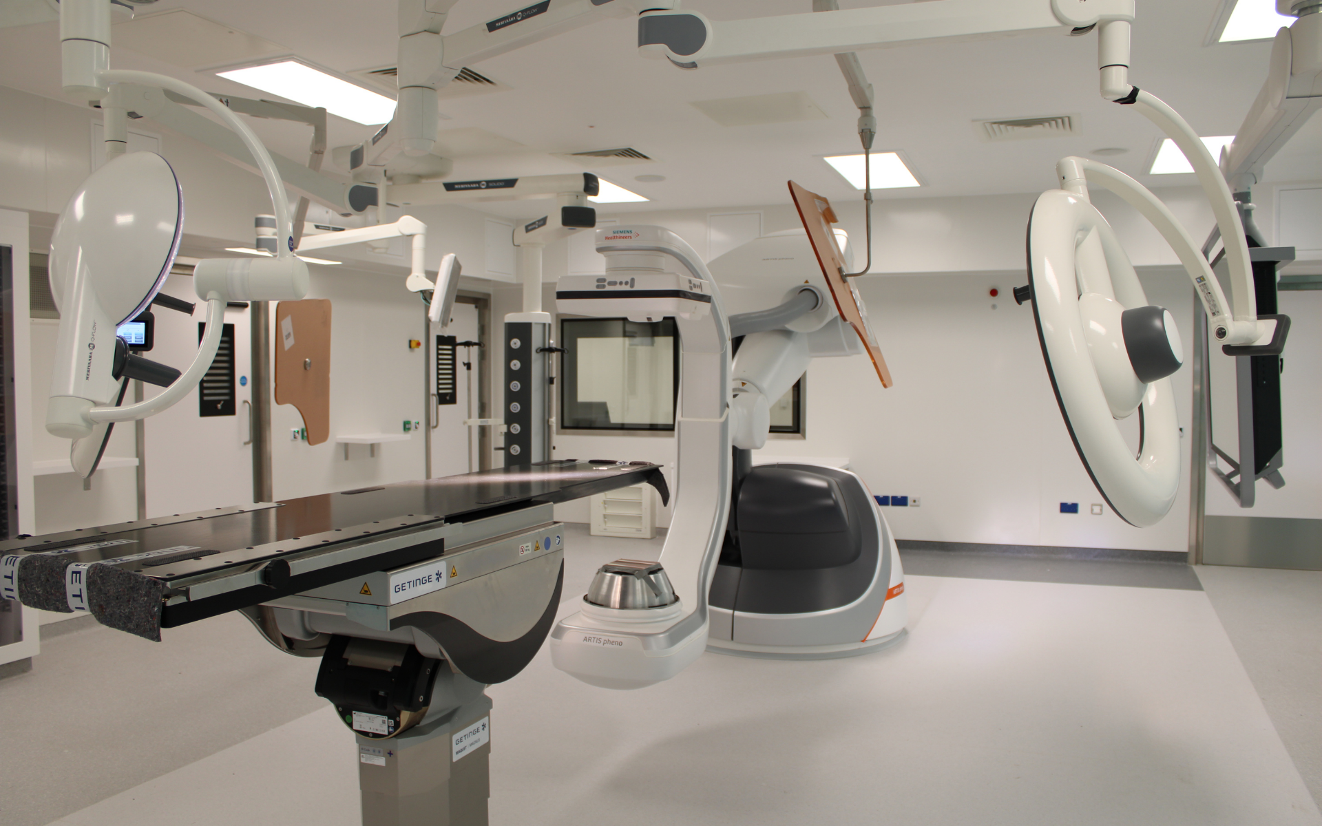 Hybrid Theatre 13 Beaumont Hospital (4)